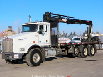 2013 Kenworth T800 Knuckleboom Crane Truck