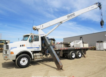 2005 Sterling L9500 Crane Truck