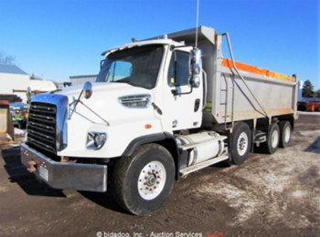 2013 Freightliner 114SD TriA Dump Truck